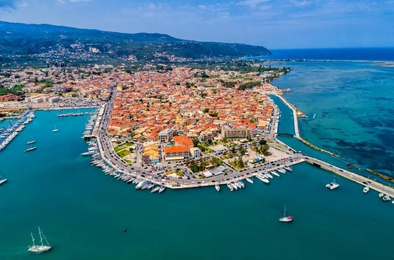 Apollo House * Lefkada City